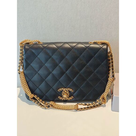 Chanel Handbags - Chanel Women Pre-Loved Bag Very Good Condition